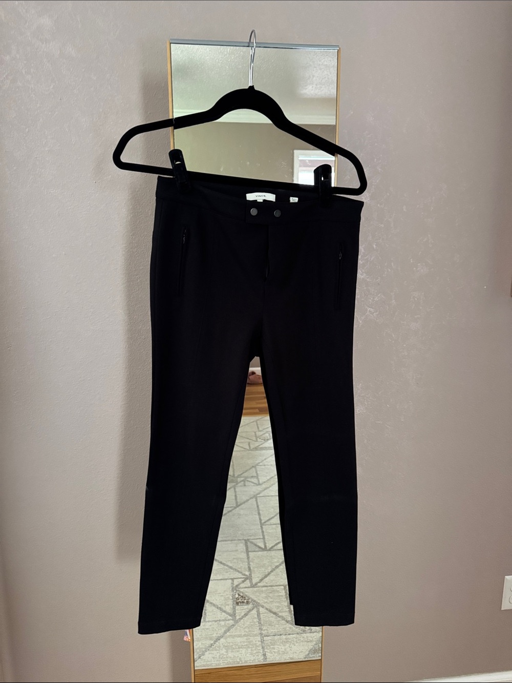 Vince Black Skinny Pull-On pants
